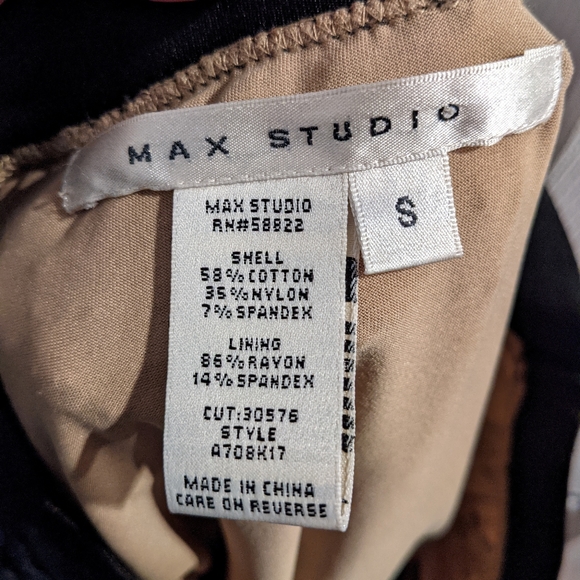 EUC Max Studio Black Lace Skirt - Picture 5 of 5